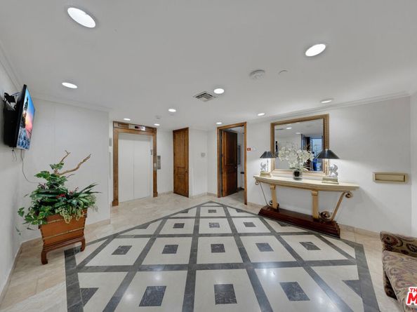 121 S Hope Street 429, Los Angeles CA 90012