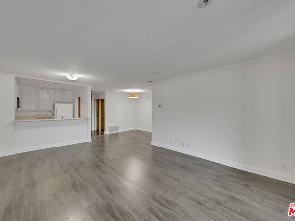 121 S Hope Street 429, Los Angeles CA 90012