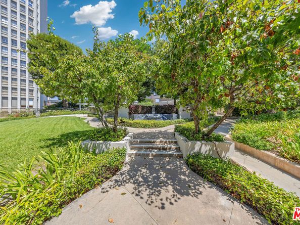 121 S Hope Street 429, Los Angeles CA 90012