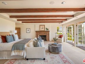 10820 Ambazac Way, Los Angeles CA 90077