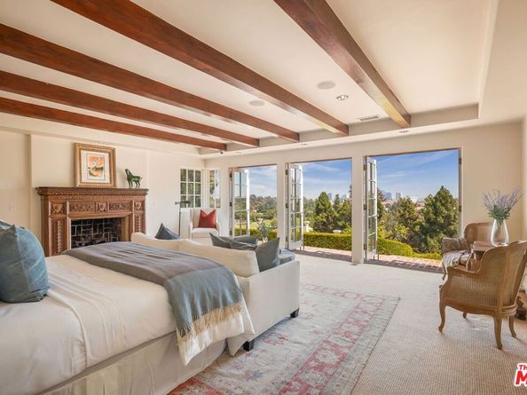 10820 Ambazac Way, Los Angeles CA 90077