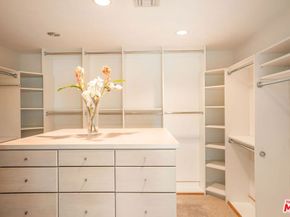 10820 Ambazac Way, Los Angeles CA 90077