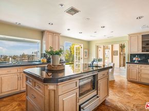 10820 Ambazac Way, Los Angeles CA 90077