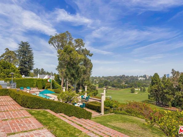 10820 Ambazac Way, Los Angeles CA 90077