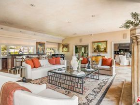 10820 Ambazac Way, Los Angeles CA 90077