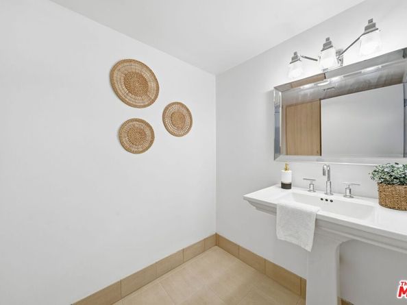 13650 Marina Pointe Drive 1603, Marina Del Rey CA 90292