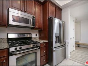 1023 Wilcox Avenue 102, Los Angeles CA 90038