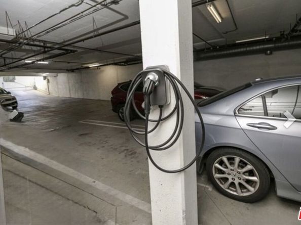 1023 Wilcox Avenue 102, Los Angeles CA 90038