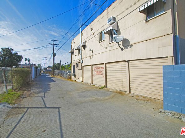 820 W 80th Street, Los Angeles CA 90044