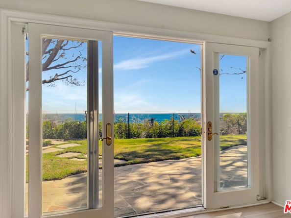 3444 Cloudcroft Drive, Malibu CA 90265