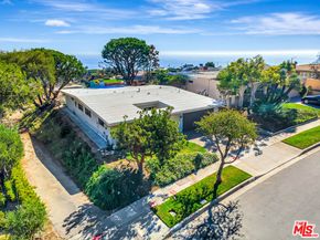 3444 Cloudcroft Drive, Malibu CA 90265