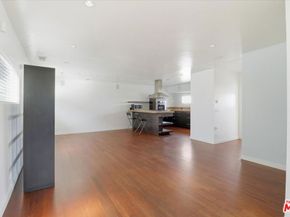 109 Dudley Avenue, Venice CA 90291