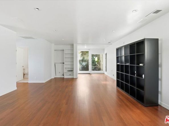 109 Dudley Avenue, Venice CA 90291