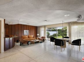 6619 S Bedford Avenue, Los Angeles CA 90056