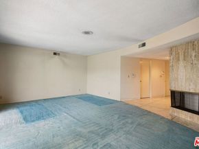 6619 S Bedford Avenue, Los Angeles CA 90056