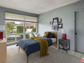 6619 S Bedford Avenue, Los Angeles CA 90056