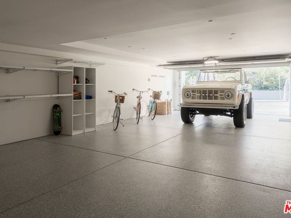 120 N Hart Avenue, Santa Monica CA 90405