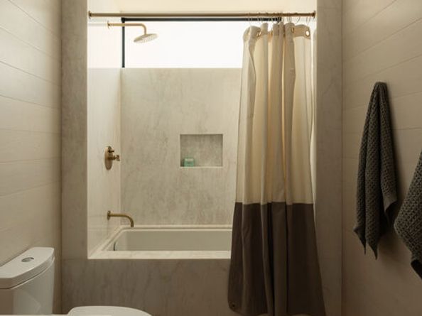 120 N Hart Avenue, Santa Monica CA 90405