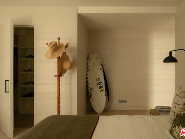 120 N Hart Avenue, Santa Monica CA 90405