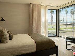 120 N Hart Avenue, Santa Monica CA 90405