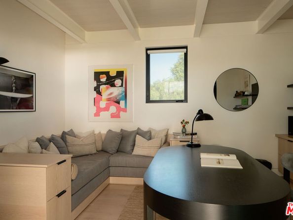 120 N Hart Avenue, Santa Monica CA 90405