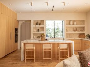 6546 Colgate Avenue, Los Angeles CA 90048