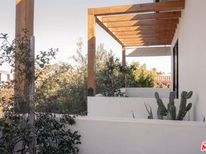 6546 Colgate Avenue, Los Angeles CA 90048