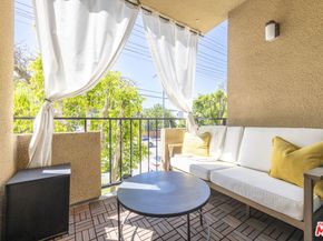 12633 Moorpark Street 212, Studio City CA 91604