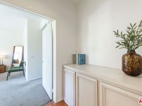 12633 Moorpark Street 212, Studio City CA 91604