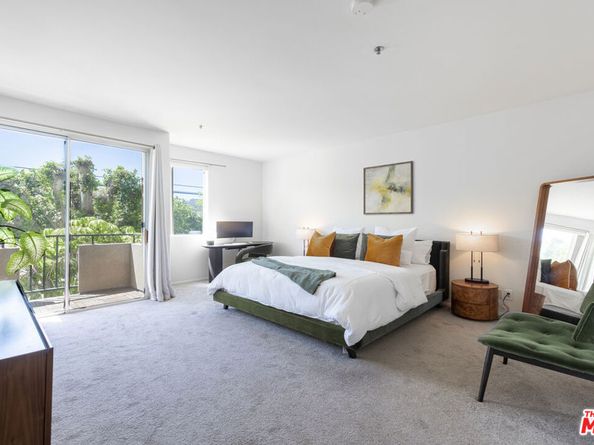 12633 Moorpark Street 212, Studio City CA 91604