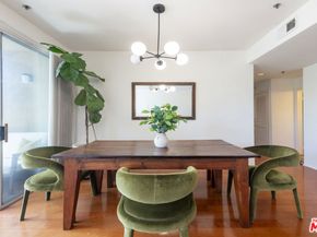 12633 Moorpark Street 212, Studio City CA 91604