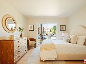 130 Marguerita Avenue 13, Santa Monica CA 90402