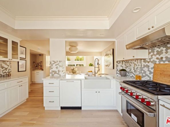 130 Marguerita Avenue 13, Santa Monica CA 90402