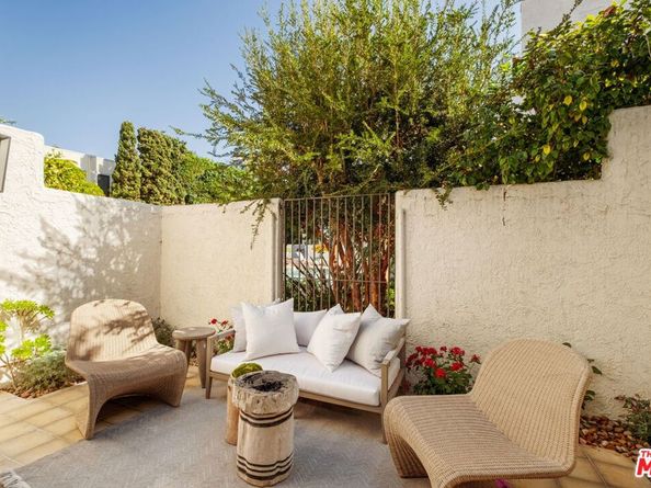 130 Marguerita Avenue 13, Santa Monica CA 90402