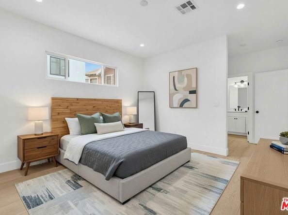 4308 Victoria Park Drive, Los Angeles CA 90019