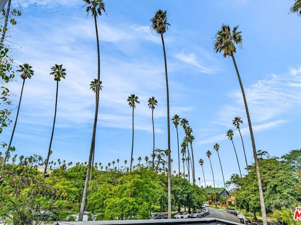 4308 Victoria Park Drive, Los Angeles CA 90019