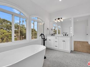 4308 Victoria Park Drive, Los Angeles CA 90019