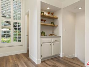 5711 Owensmouth Avenue 131, Woodland Hills CA 91367