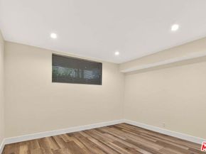 5711 Owensmouth Avenue 131, Woodland Hills CA 91367