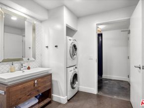 120 S Hewitt Street 6, Los Angeles CA 90012