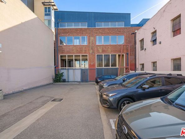 120 S Hewitt Street 6, Los Angeles CA 90012