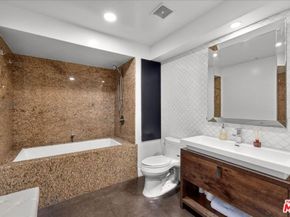 120 S Hewitt Street 6, Los Angeles CA 90012