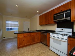 2003 W 66th Street, Los Angeles CA 90047