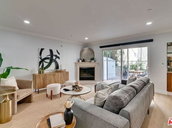 1878 Greenfield Avenue 104, Los Angeles CA 90025