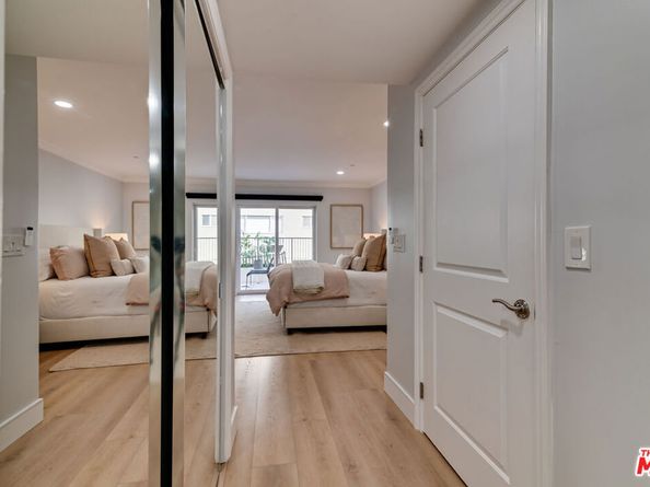 1878 Greenfield Avenue 104, Los Angeles CA 90025