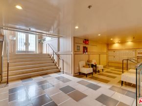 1878 Greenfield Avenue 104, Los Angeles CA 90025