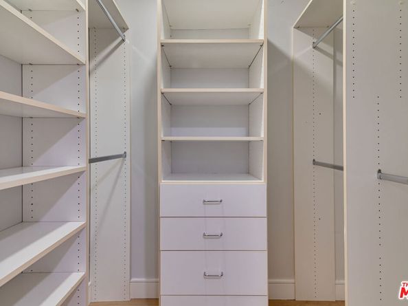 1878 Greenfield Avenue 104, Los Angeles CA 90025