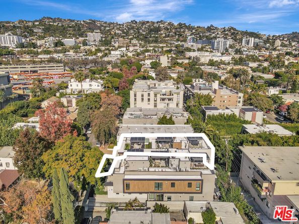 656 Huntley Drive 102, West Hollywood CA 90069