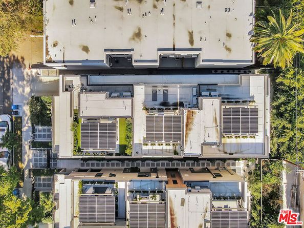 656 Huntley Drive 102, West Hollywood CA 90069