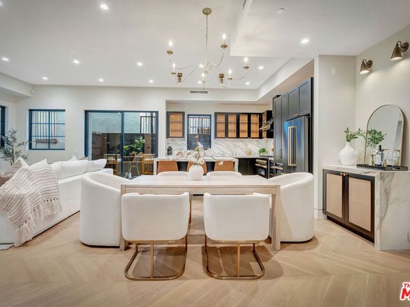 656 Huntley Drive 102, West Hollywood CA 90069